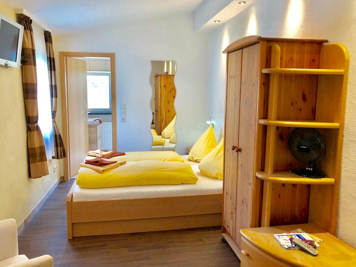 Zum Froehlichen Weinberg Hotel โคเคห์ม ภายนอก รูปภาพ